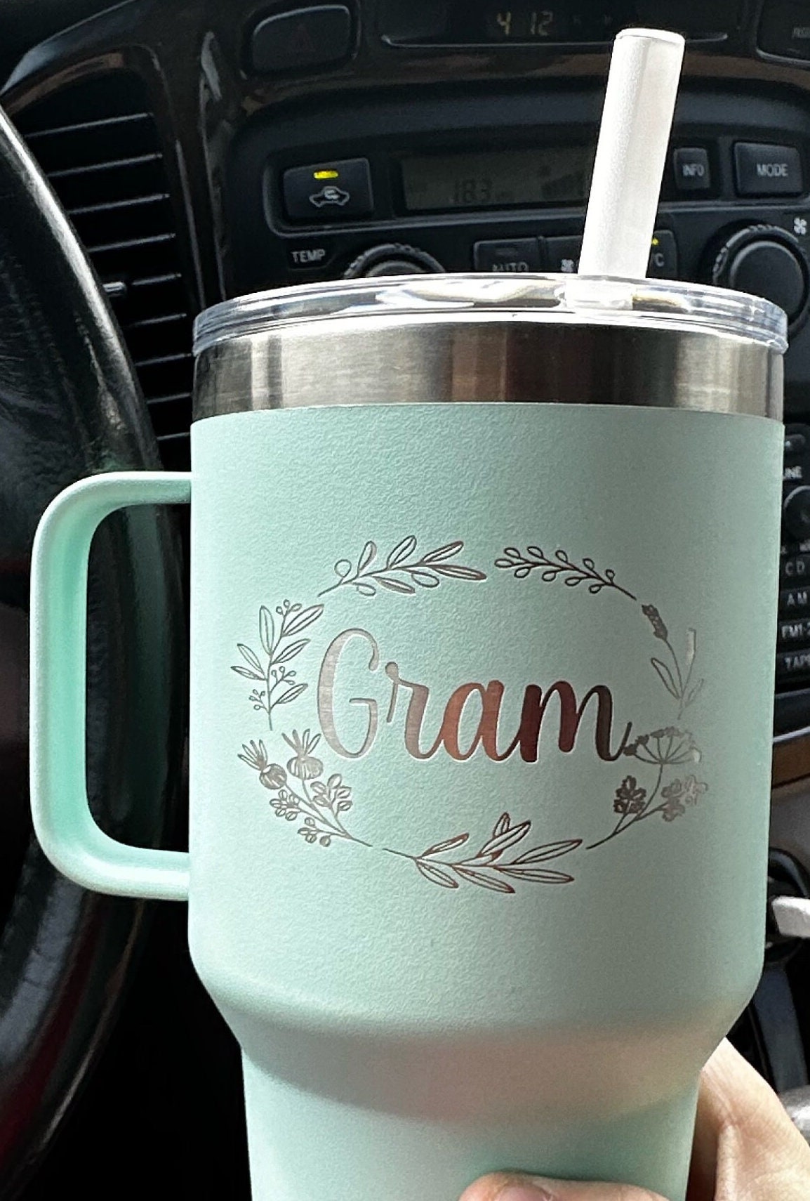 35 oz Yeti w/ Handle & Straw Lid Engraved, Yeti Tumbler with Handles and Straw, Yeti with handle 35oz